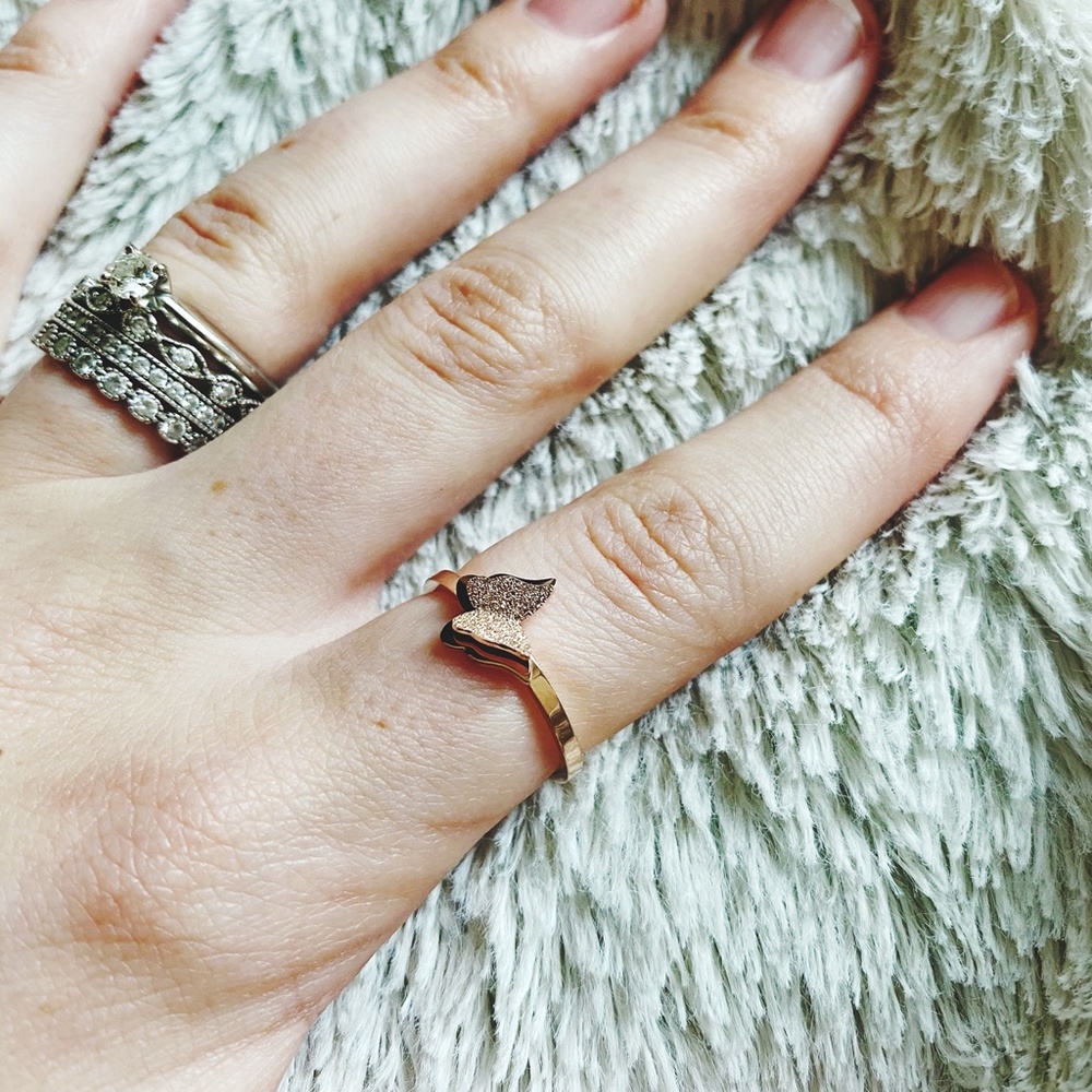 Rose Gold Butterfly Collection - Picture 3 of 7